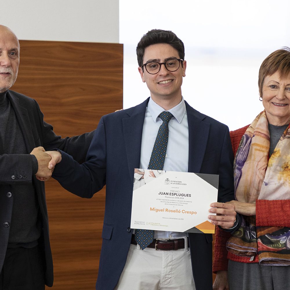 Entrega del I Premio Juan Esplugues a D. Miguel Roselló Crespo